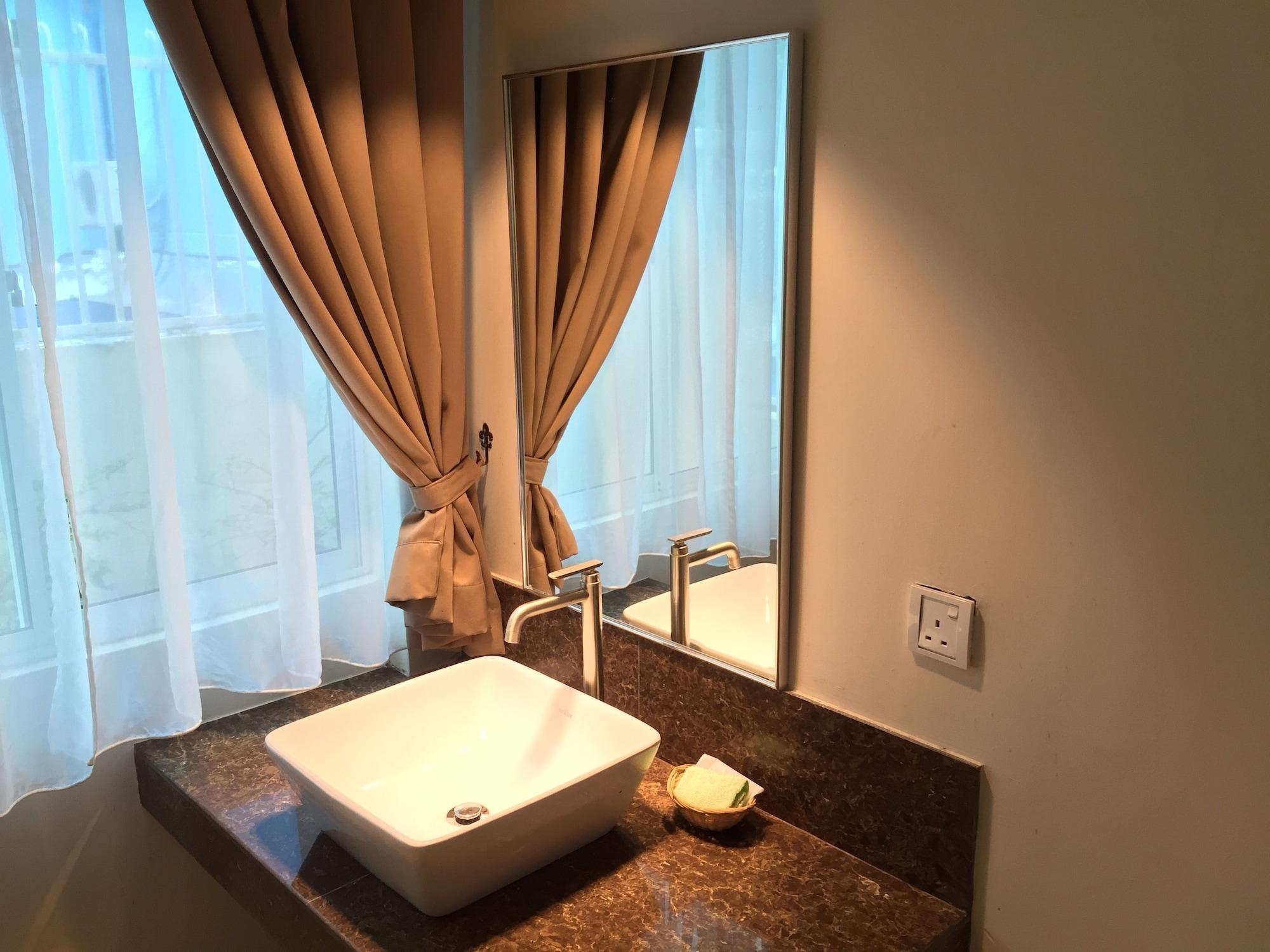 Hotel Asia Kuah Exterior photo